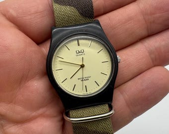 Vintage Q&Q Quartz Wrist Watch