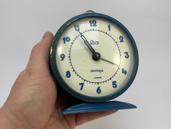 Vintage USSR Jantar 4 Jewels Mechanical Clock - Etsy