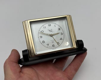 Vintage USSR Pioneer 11 Jewels Mechanical Alarm Clock