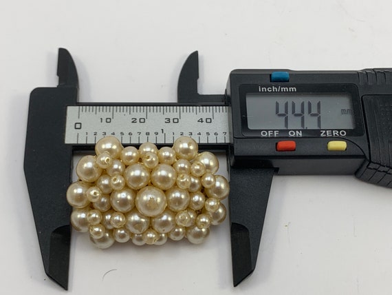 ヴィンテージチェコブローチ - Etsy 日本