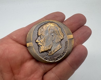 Medalla de mesa original de la URSS Kostyantyn Tsiolkovskyi 125 aniversario desde su nacimiento