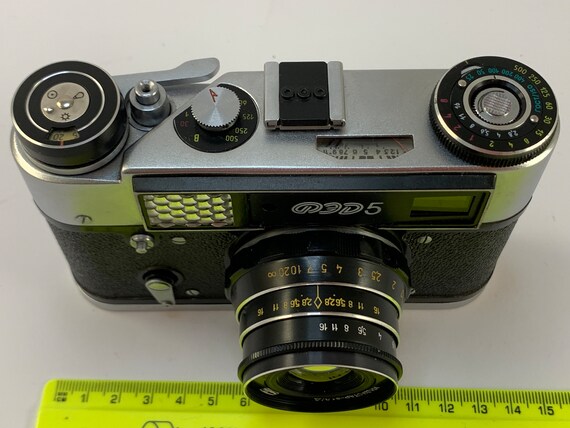 フィルムカメラ Fed5 & Industar-61 Amazon.com : FED-5B USSR Soviet Union Russian 35 mm RF Leica