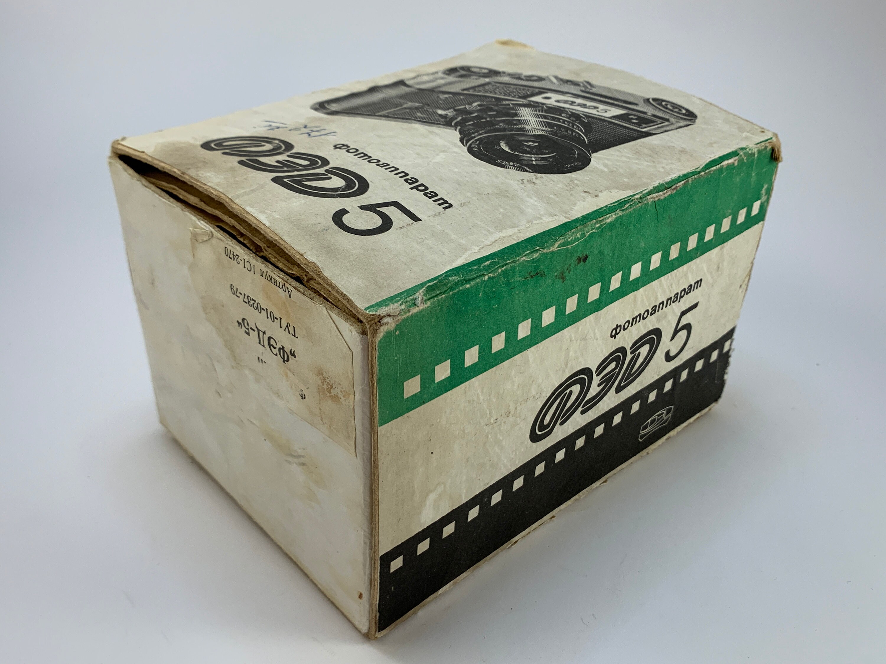 フィルムカメラ Fed5 & Industar-61 Amazon.com : FED-5B USSR Soviet Union Russian 35 mm RF Leica