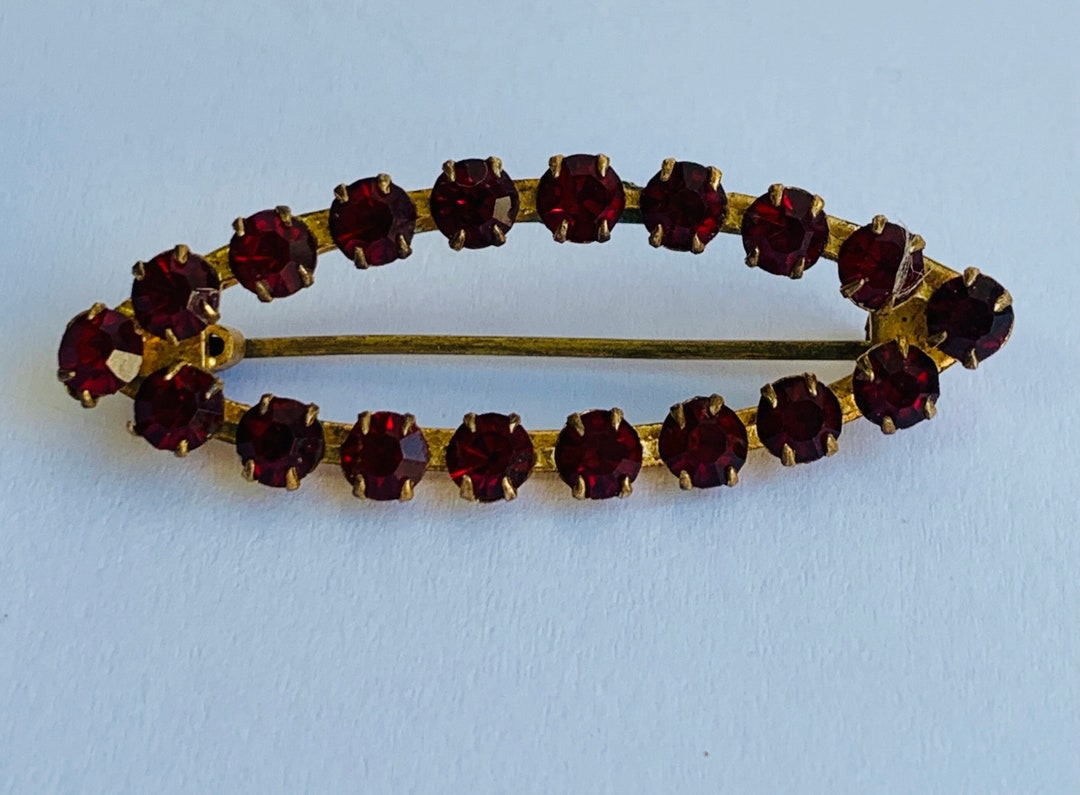 Broche Plaquée Or Annee 40/50 -- Bijoux Vintage -- Torsadée Et Nœud