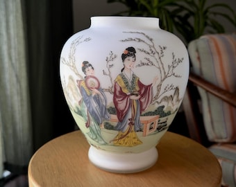 Vintage Chinese Frosted Satin Glass Vase - Court Ladies & Calligraphy (Norleans Import Era)