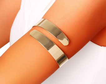 Boho Arm Bracelet, Unisex Arm Cuff Bracelet, Tribal Arm Bracelet,  Gold Arm Band, Upper Arm Band, Arm cuff Minimalist, Wide Band Cuff