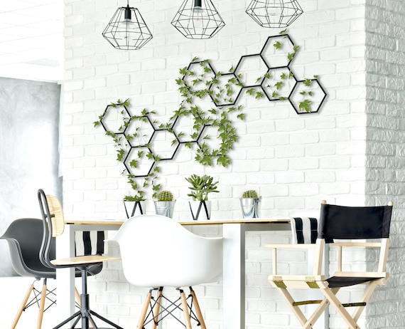 Honeycomb Wall Art, Metal Honeycomb Trellis, Minimalist honeycomb wall hanging, Wall Decor for Plants, Planter with trellis, Balcony Decor