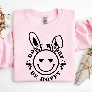 Don’t Worry Be Hoppy, Easter Shirt, Cute Bunny Shirt, Easter Gift, Easter Vibes T-Shirt, Family Happy Easter Shirt,Retro Easter Bunny Shirt,