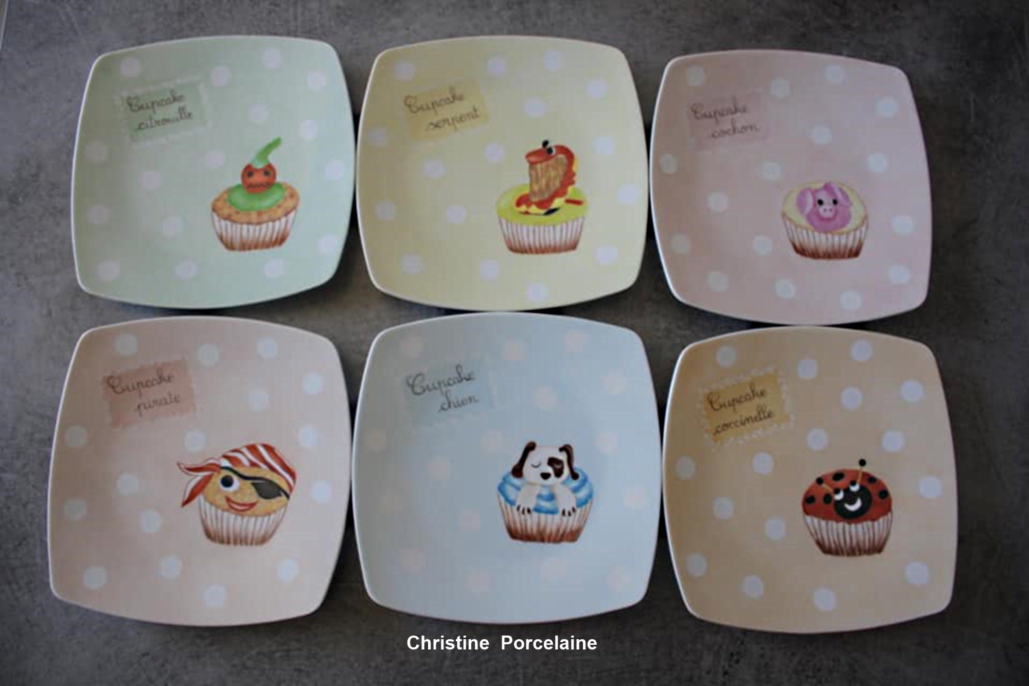Les assiettes À dessert
