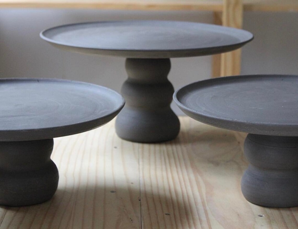 Handmade plates plates plates with legs black plates with Etsy