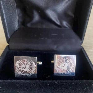Vintage Rare New UN Cufflinks with Box silver