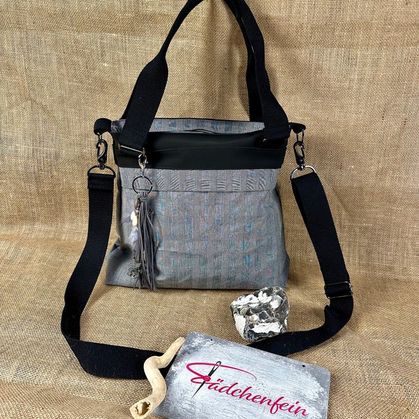 Handtasche / Umhängetasche Frühlingsliebe aus Fox Oilskin light