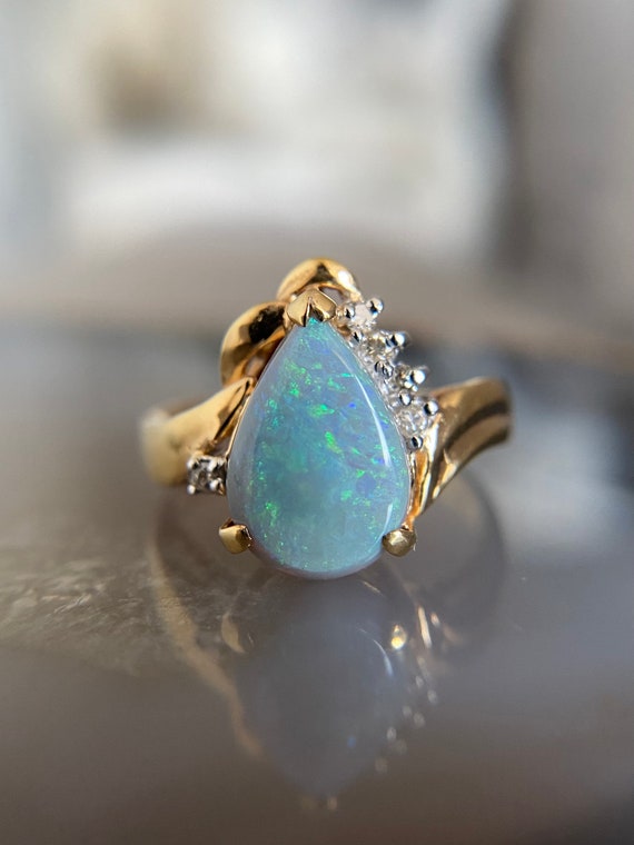 Vintage 14k Opal Ring