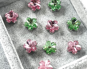Kryształy kwiatów Rivoli: zielony peridot i jasnoróżowy, białe platerowane kubki