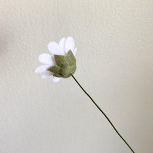 Felt daisy individual custom stem, build your own bouquet, get well flowers, sympathy, wedding, memorial, funeral, hypoallergenic image 4