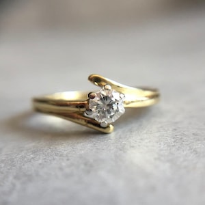 Vintage Diamond Solitaire ring