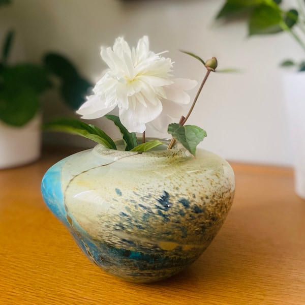 Vase en verre soufflé dans le gout de Novaro