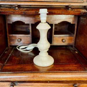 Alabaster lamp base - Italy