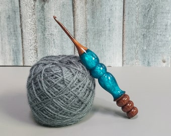 Rosewood Crochet Hooks mixed with Resin - Hand Turned Ergonomic Crochet Hooks - for Knitting Crocheting Accessories - Various Sizes