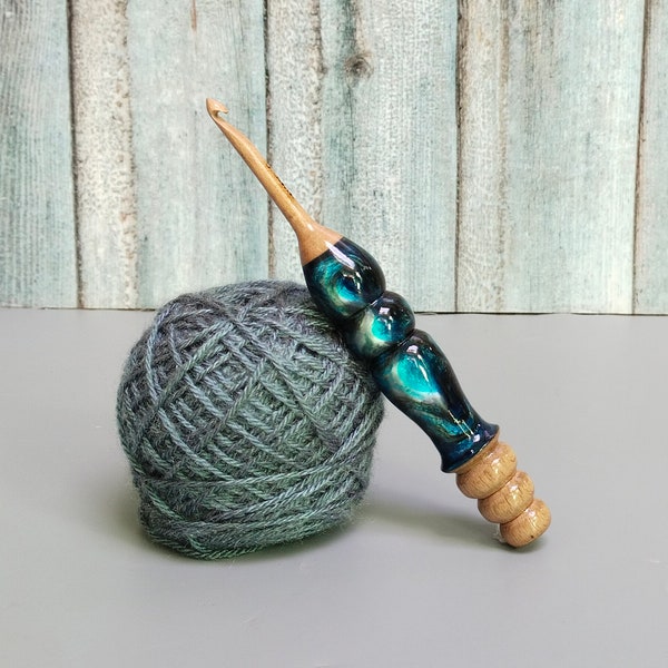 Rosewood Crochet Hooks mixed with Resin - Hand Turned Ergonomic Crochet Hooks - for Knitting Crocheting Accessories - Various Sizes