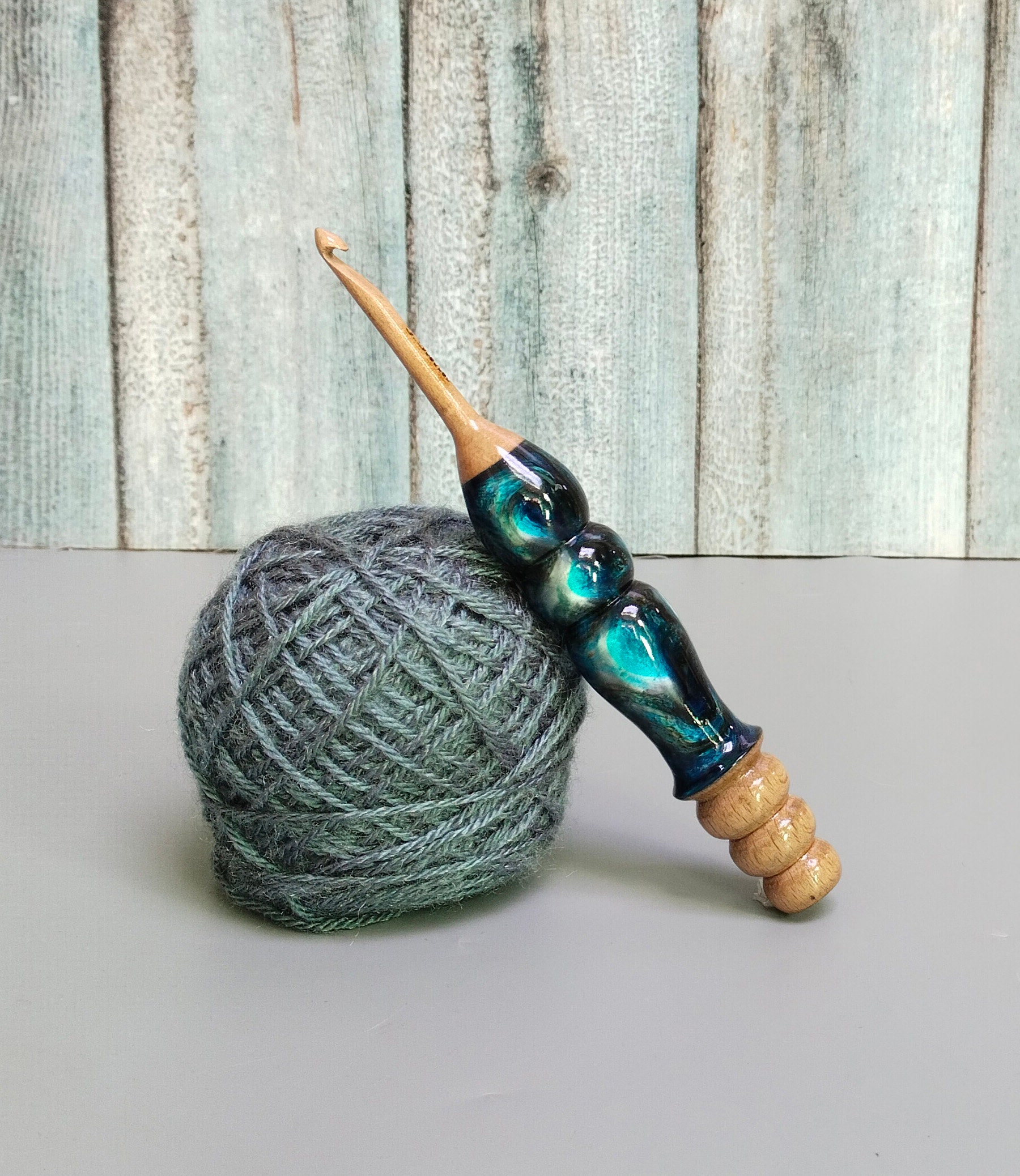  Crochet Counting Hook & Handle Set - 12 Hooks 2mm-8mm