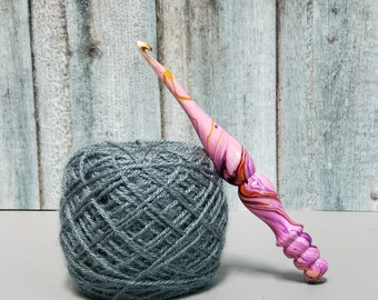 Rosewood Crochet Hooks mixed with Resin - Hand Turned Ergonomic Crochet Hooks - for Knitting Crocheting Accessories - Various Sizes