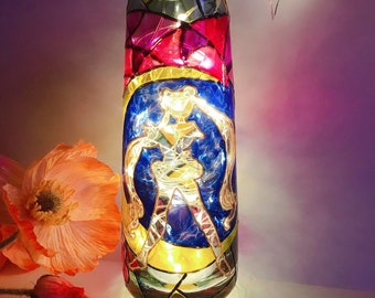 Hand painted stained glass vase, Lamp Vase, Sailor Moon, gift for anime lover, Sailor Moon Cosplay, Gift for her home decor