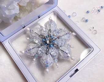 Snowflake Crystal Jewelry,Crystal Bead Brooch,Handmade Brooch,Best Friend Gifts,Elegant Brooch