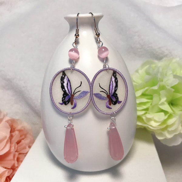 boucles d'oreilles brodées à la main,papillon violet,cadeau pour elle,broderie chinoise,Cadeaux de fête des mères,cadeau de Noël