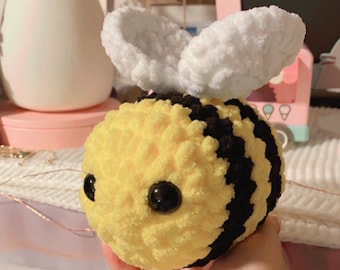 BUSY BEE | Crochet Bee Plushie | Bumblebee Black Yellow Amigurumi | Cute Soft Plush | Buzz Buzz Plushy