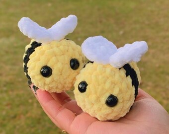 CROCHET BUMBLE BEE | Tiny Bumblebee Plushie | Cute Crochet Fuzzy Bee Amigurumi | Soft Squishy Plush | Small Busy Bee Plushy