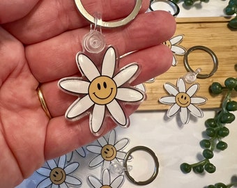 Llavero acrílico con forma de flor y cara sonriente / Llavero dibujado a mano / Llavero retro / Llavero floral