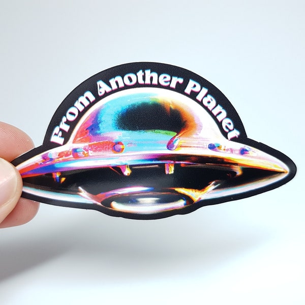 Pegatina estética retro "OVNI - De otro planeta" - pegatina de nave espacial vintage para fanáticos del universo y exploradores psicodélicos