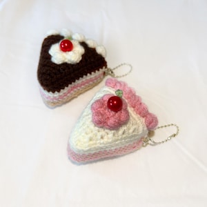 cake keychain matching gifts cupcake crochet handmade kawaii plush toy coquette key ring cute japanese style amigurumi key chain