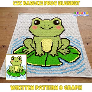 Puede incluir: Una manta de ganchillo blanca con una rana verde pixelada sentada sobre un nenúfar verde rodeado de ondas de agua azules. El texto C2C KAWAII FROG BLANKET y WRITTEN PATTERN & GRAPH es visible junto a una pequeña imagen del diseño de la rana.