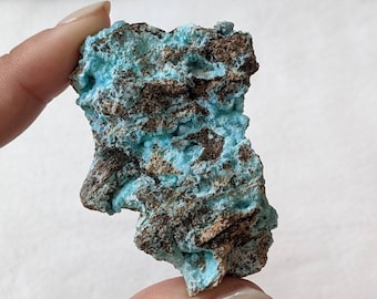 Yunnan sky blue crystalized hemimorphite Mineral Specimen crystal raw natural stone