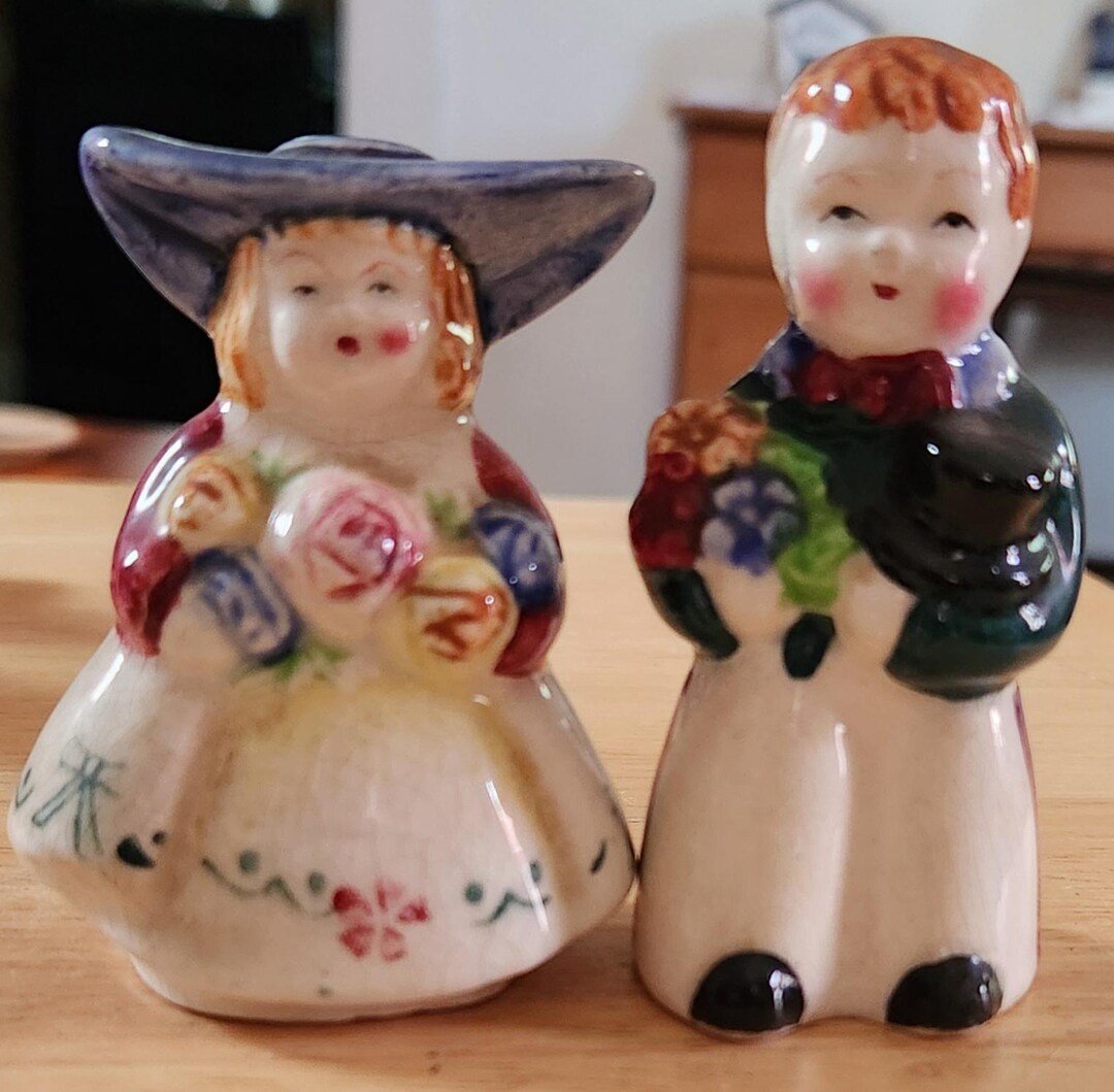 Vintage Dutch Boy and Girl Salt and Pepper Shakers - Etsy