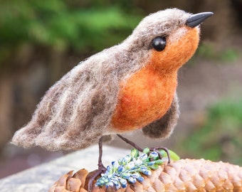 Needle felted Robin, gift, present, Needle Felted Bird, Needle felted animal, Handmade, Wildlife, Forest animal, Nature, Sculpture, Art,