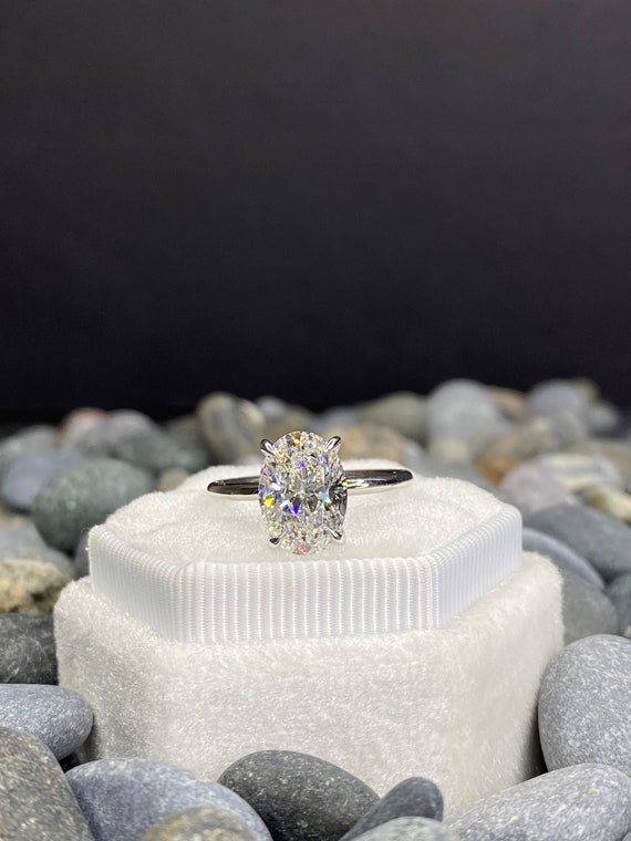 3.01 carat outlet diamond ring