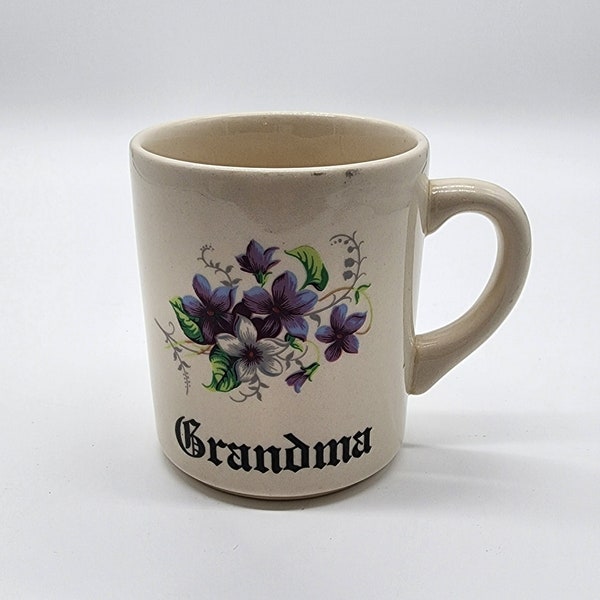 Vintage Floral Grandma Mug, Beige Grandma Gift Mug