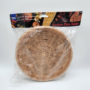 Vintage Bamboo Plate Holder&#39;s/ Wall Decor/Wicker Baskets