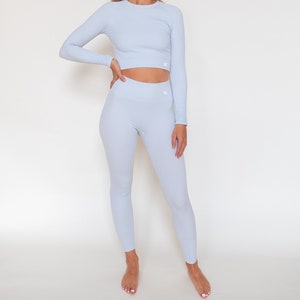 Recycelte Nahtlose Leggings aus Kunststoff von Kaly Ora Bild 1