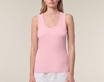 Op de afbeelding: Een roze tanktop zonder mouwen met een ronde hals.