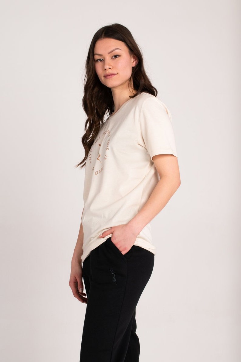 Undyed Organic Leaf Logo T-Shirt Natural image 3