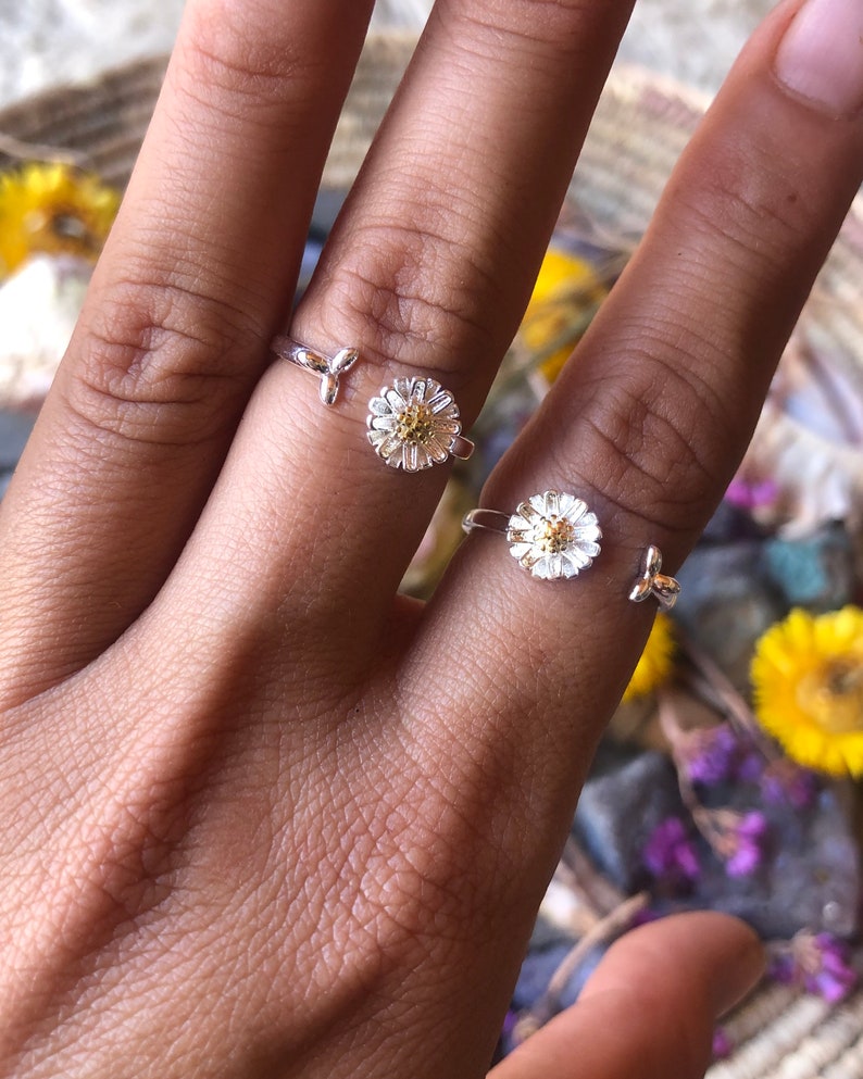 Queenbox Women 925 Sterling Silver Lovely Daisy Flower Ring Jewelry Open Ring Adjustable Queenbox Women 925 Sterling Silver Lovely Daisy Flower Ring Jewelry Open Ring Adjustable