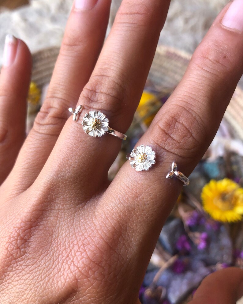 Queenbox Women 925 Sterling Silver Lovely Daisy Flower Ring Jewelry Open Ring Adjustable Queenbox Women 925 Sterling Silver Lovely Daisy Flower Ring Jewelry Open Ring Adjustable
