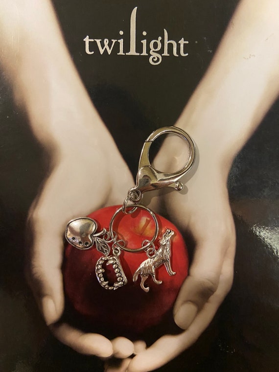 BookishPlainJane Twilight Themed Keychain