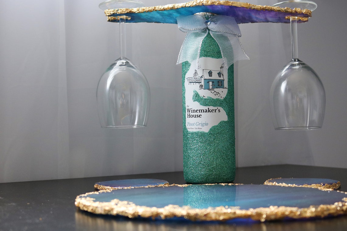 Beautiful resin wine set small Etsy