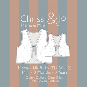Puede incluir: Ilustración digital de un patrón de costura PDF Quinn Quilted Crop Gilet. La imagen presenta dos chalecos blancos acolchados con cierres de lazo, uno para adultos y otro para niños. El texto incluye "Chrissi & Jo Mama & Mini".