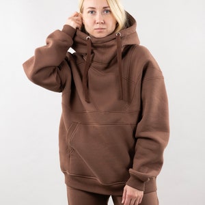 Women&#39;s Hoodie in Brown Color, Oversize Sweatshirt With Unique Design, Hooded Sweater, Sweatshirt With Large Pockets, Style Hoody For Women